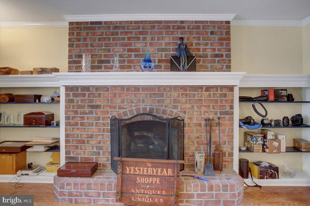 511 LARKSPUR LN, Chambersburg, PA 17202