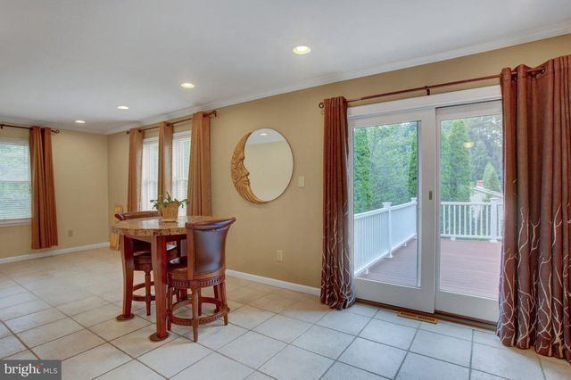 511 LARKSPUR LN, Chambersburg, PA 17202