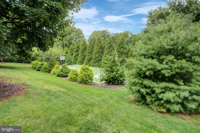 511 LARKSPUR LN, Chambersburg, PA 17202