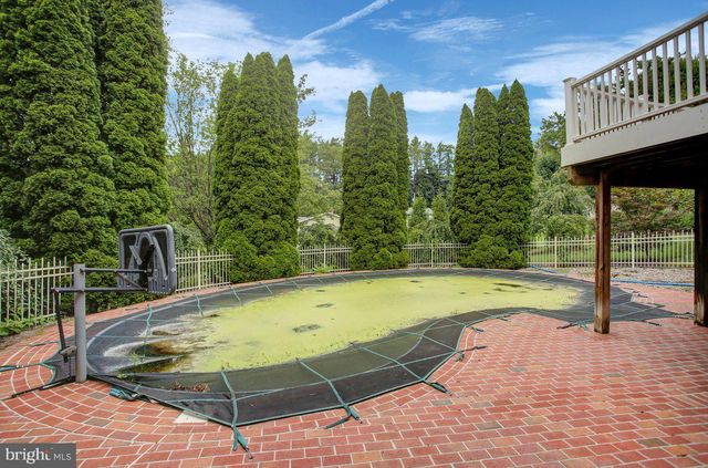 511 LARKSPUR LN, Chambersburg, PA 17202