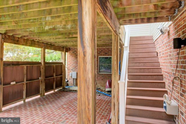 511 LARKSPUR LN, Chambersburg, PA 17202