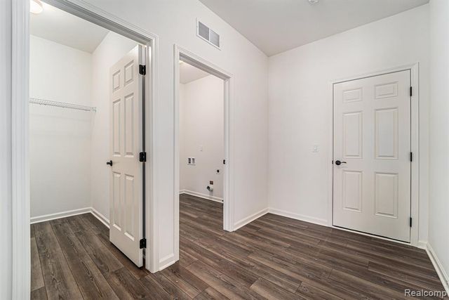 7557 Orchard Lane, Washington, MI 48095