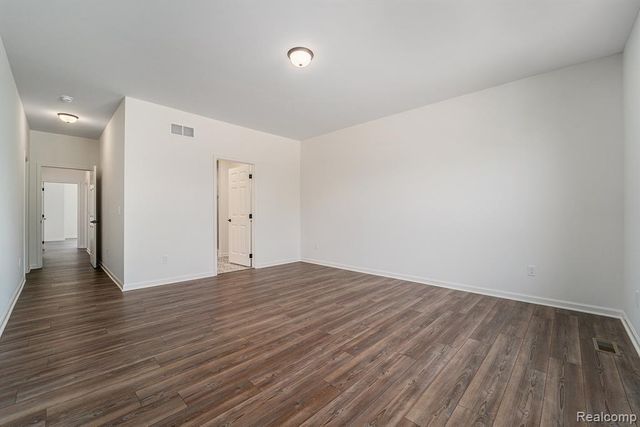 7557 Orchard Lane, Washington, MI 48095