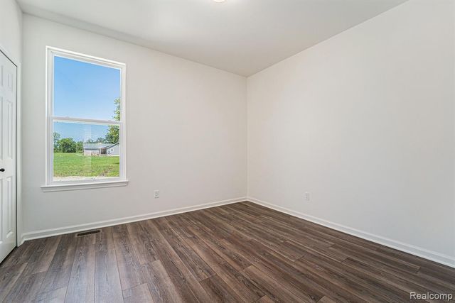 7557 Orchard Lane, Washington, MI 48095