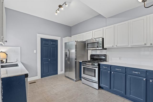 301 S Edgefield Avenue, Dallas, TX 75208