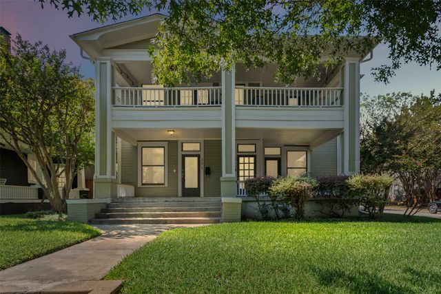 301 S Edgefield Avenue, Dallas, TX 75208