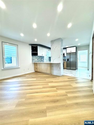 314 Union Street, Carlstadt, NJ 07072