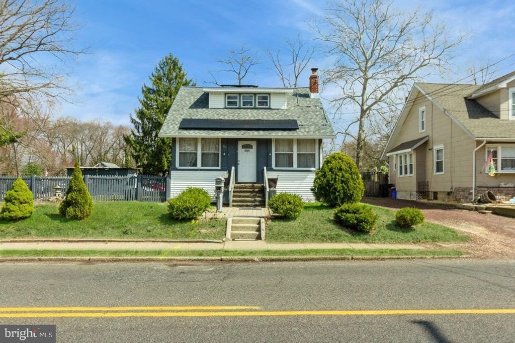 240 WHITE HORSE AVENUE, Clementon, NJ 08021