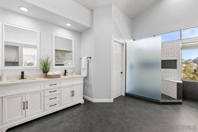 5168 Frazee, Oceanside, CA 92057