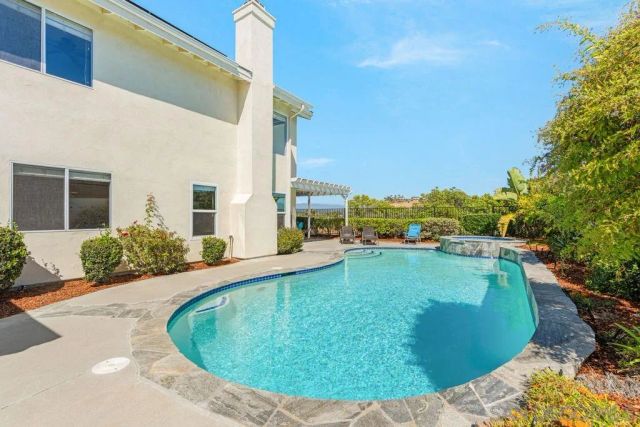 5168 Frazee, Oceanside, CA 92057