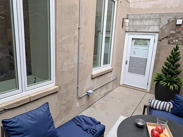 1453 Maple Avenue B06, Evanston, IL 60201