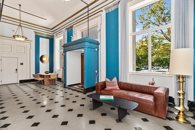 1453 Maple Avenue B06, Evanston, IL 60201