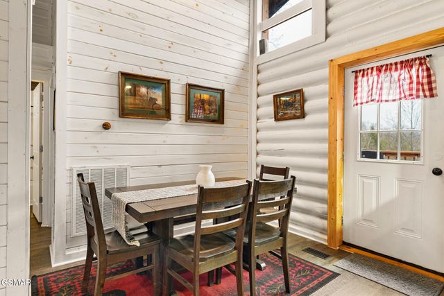 1065 Shell Mountain Road, Sevierville, TN 37876