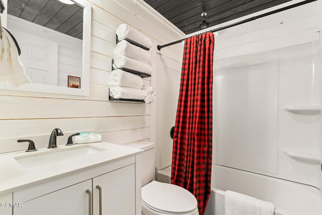 1065 Shell Mountain Road, Sevierville, TN 37876