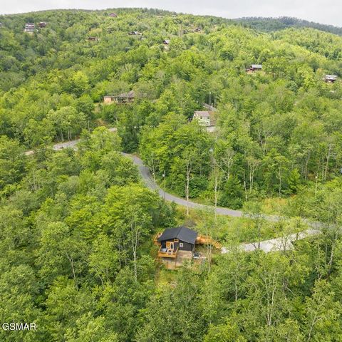 1065 Shell Mountain Road, Sevierville, TN 37876