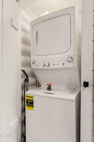 1065 Shell Mountain Road, Sevierville, TN 37876