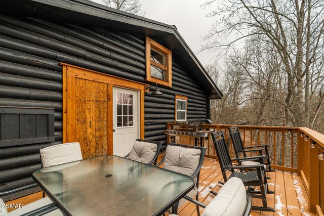 1065 Shell Mountain Road, Sevierville, TN 37876