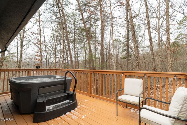 1065 Shell Mountain Road, Sevierville, TN 37876