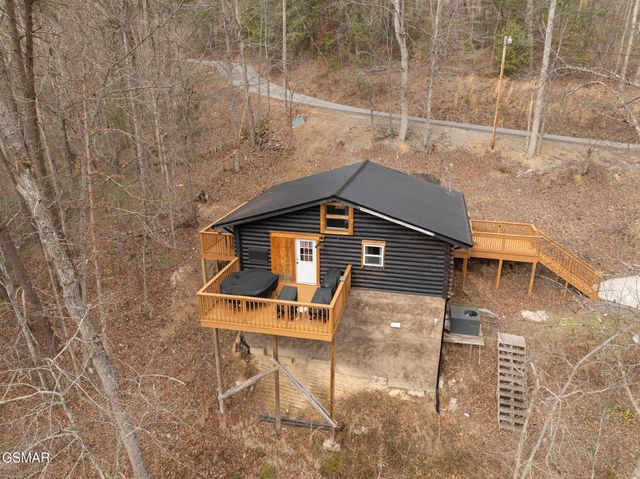 1065 Shell Mountain Road, Sevierville, TN 37876