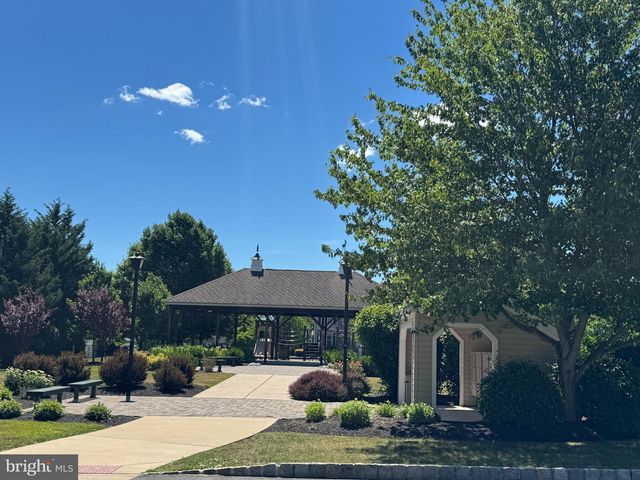 804 MYRTLES WAY, Perkasie, PA 18944