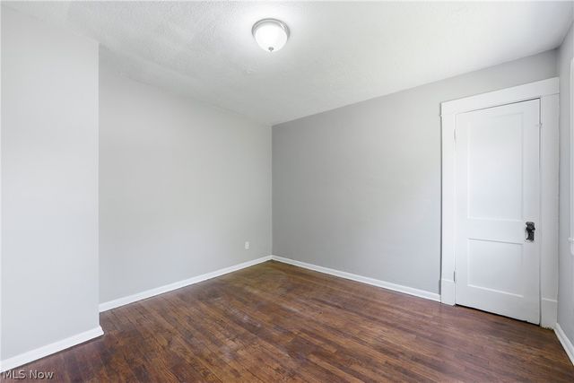 8005 Vineyard Avenue, Cleveland, OH 44105