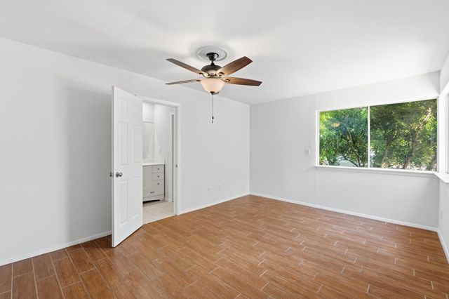 10218 Missel Thrush DR, Austin, TX 78750