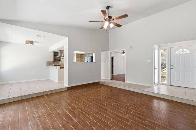 10218 Missel Thrush DR, Austin, TX 78750