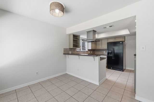 10218 Missel Thrush DR, Austin, TX 78750