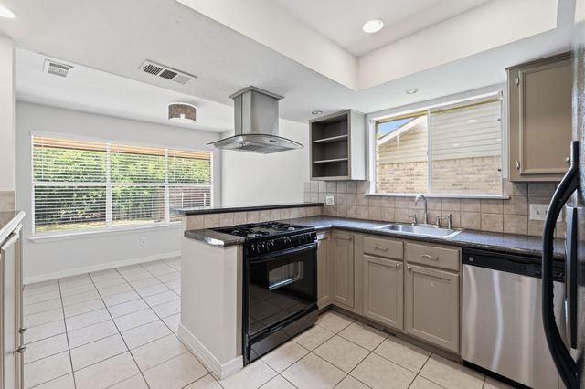 10218 Missel Thrush DR, Austin, TX 78750