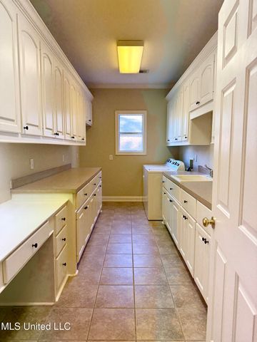 493 Annandale Parkway, Madison, MS 39110