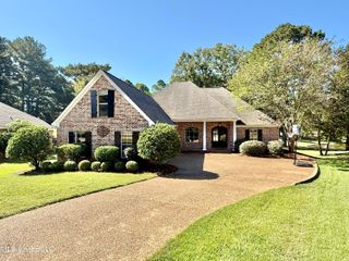 493 Annandale Parkway, Madison, MS 39110