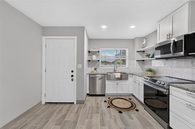 1028 APOLLO BEACH BOULEVARD 104, Apollo Beach, FL 33572