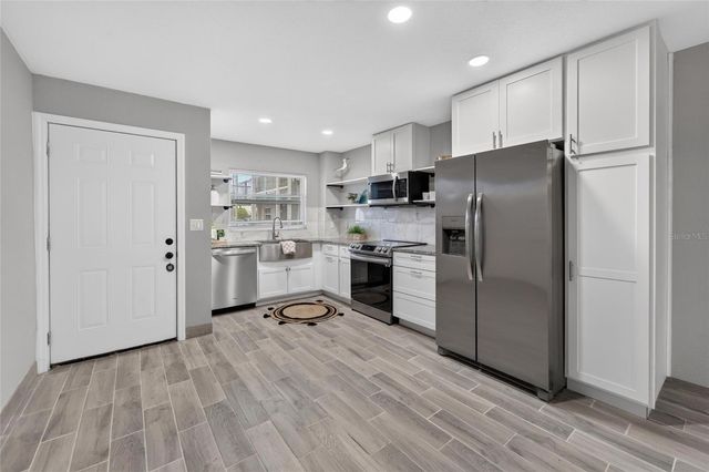 1028 APOLLO BEACH BOULEVARD 104, Apollo Beach, FL 33572
