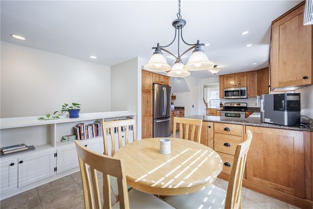 16 Alleyns Rise, Perinton, NY 14450