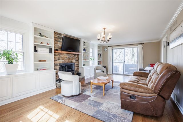 16 Alleyns Rise, Perinton, NY 14450