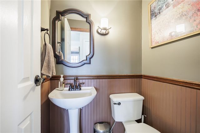 16 Alleyns Rise, Perinton, NY 14450