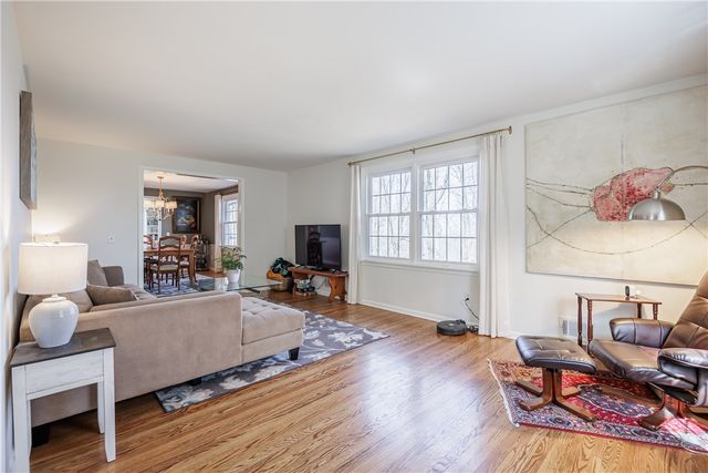 16 Alleyns Rise, Perinton, NY 14450