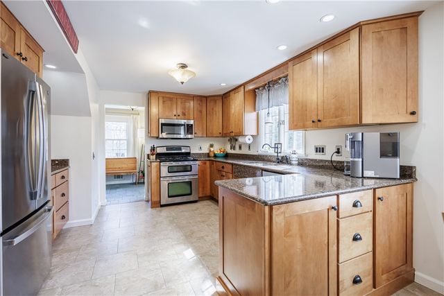 16 Alleyns Rise, Perinton, NY 14450