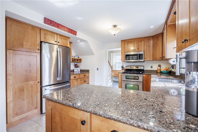 16 Alleyns Rise, Perinton, NY 14450