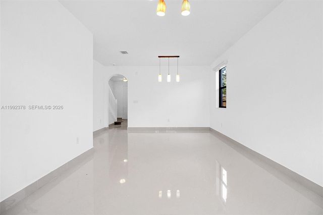 15267 SW 173rd Ln, Miami, FL 33187