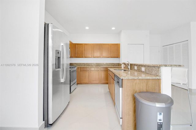 15267 SW 173rd Ln, Miami, FL 33187