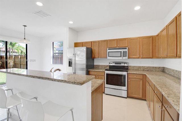 15267 SW 173rd Ln, Miami, FL 33187