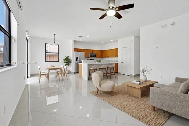 15267 SW 173rd Ln, Miami, FL 33187