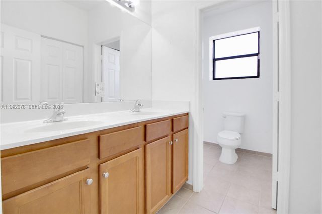 15267 SW 173rd Ln, Miami, FL 33187