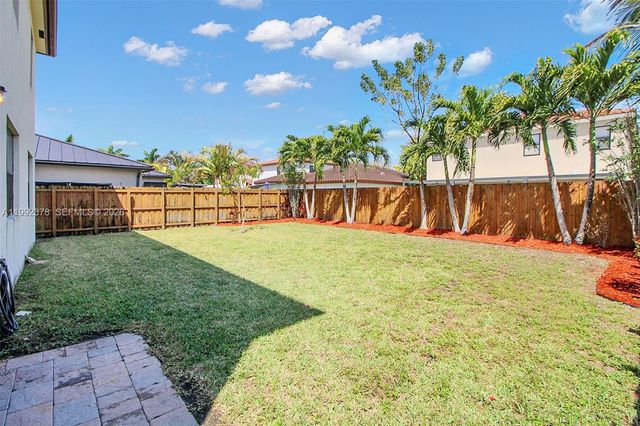 15267 SW 173rd Ln, Miami, FL 33187