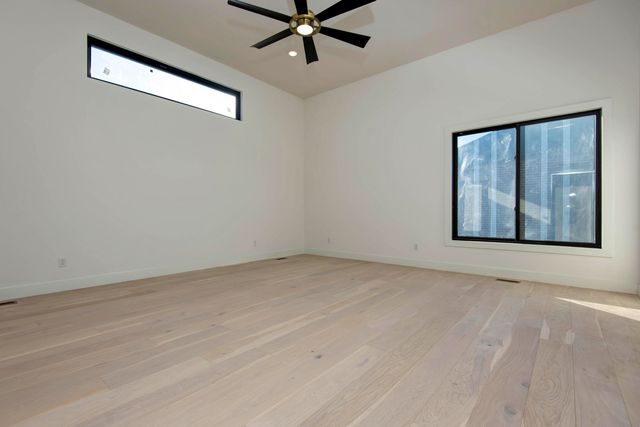 6006 S Holland Avenue, Springfield, MO 65810