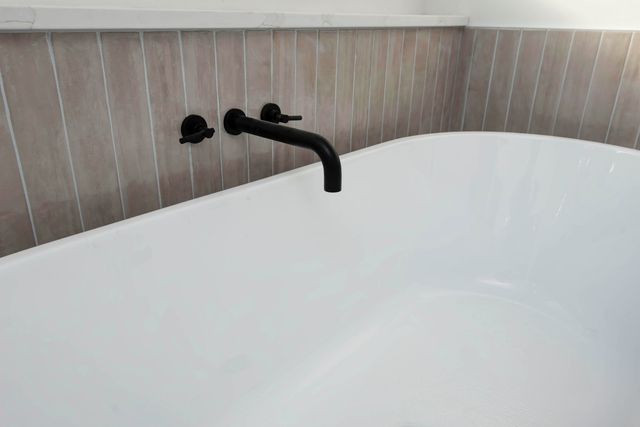 6006 S Holland Avenue, Springfield, MO 65810