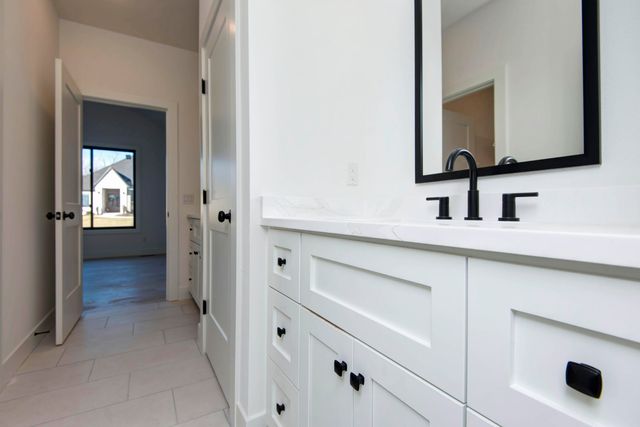 6006 S Holland Avenue, Springfield, MO 65810