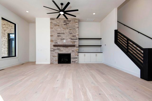 6006 S Holland Avenue, Springfield, MO 65810