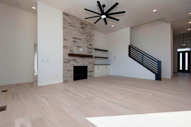 6006 S Holland Avenue, Springfield, MO 65810